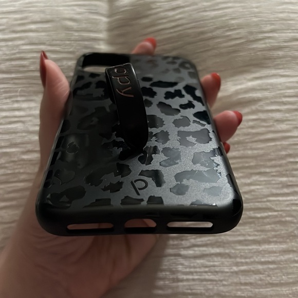 Midnight Leopard Loopy Case iPhone 11 Pro Max - Picture 4 of 14